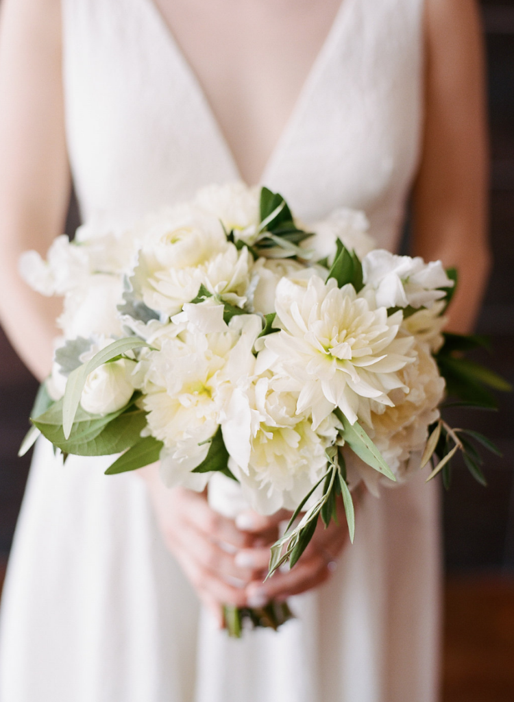 White bouquet with olive