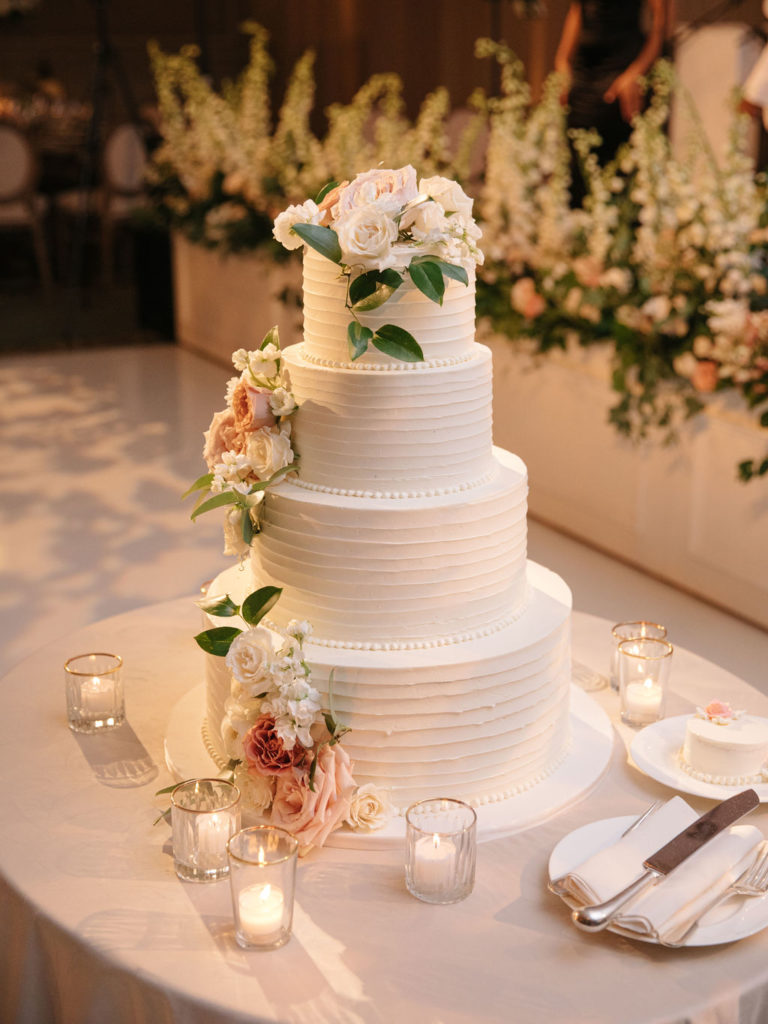Fall Wedding Cake at The Four Seasons Chicago